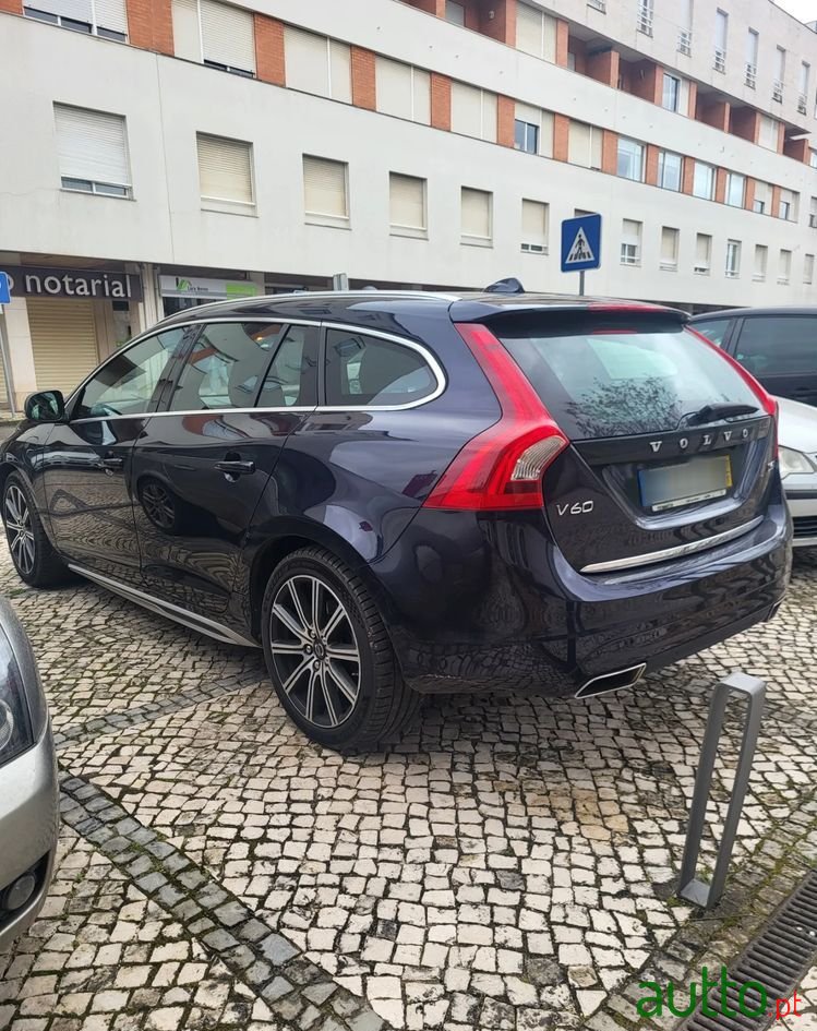 2017' Volvo V60 photo #3