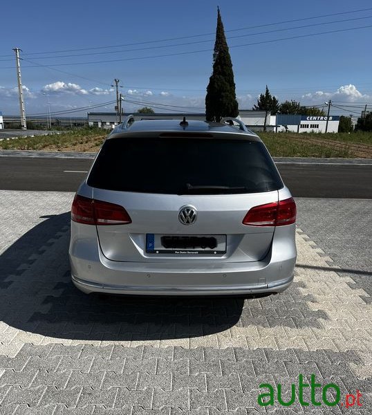 2012' Volkswagen Passat photo #4