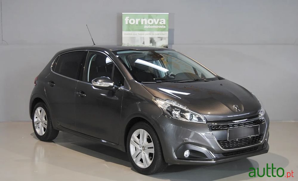 2018' Peugeot 208 photo #3