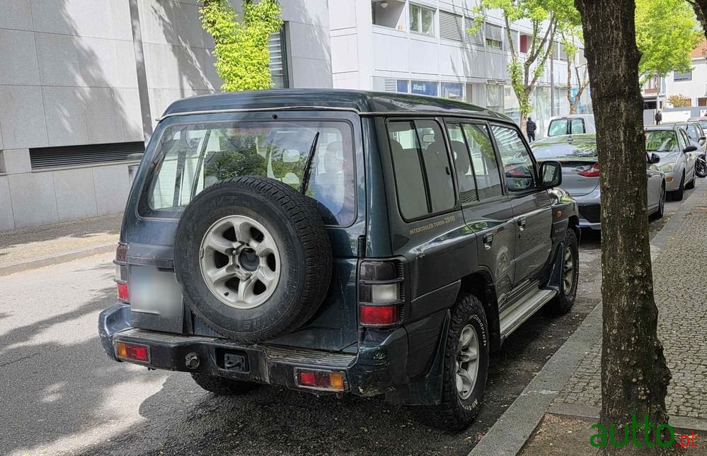 1999' Mitsubishi Pajero photo #5