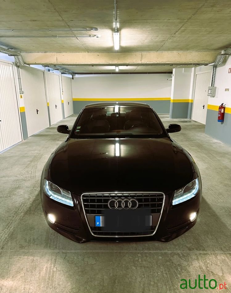 2010' Audi A5 2.0 Tdi photo #2