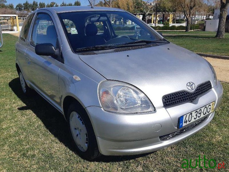 2000' Toyota Yaris 105000Klm  Reais photo #1