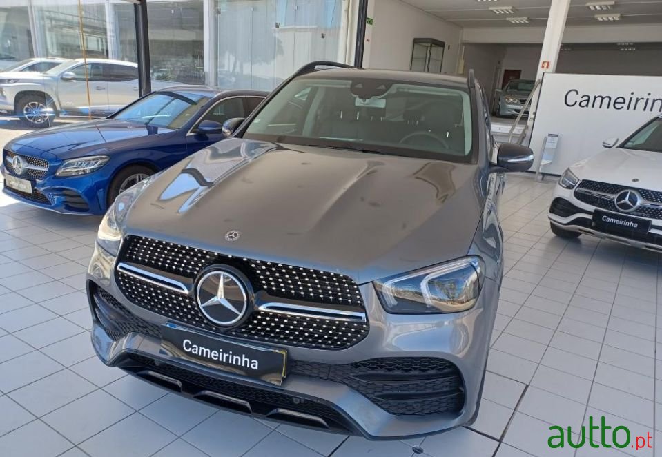2019' Mercedes-Benz Gle-300 photo #2
