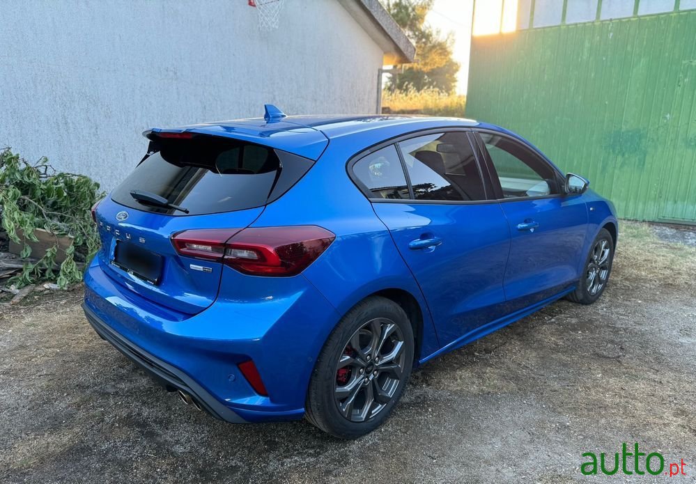 2023' Ford Focus photo #3