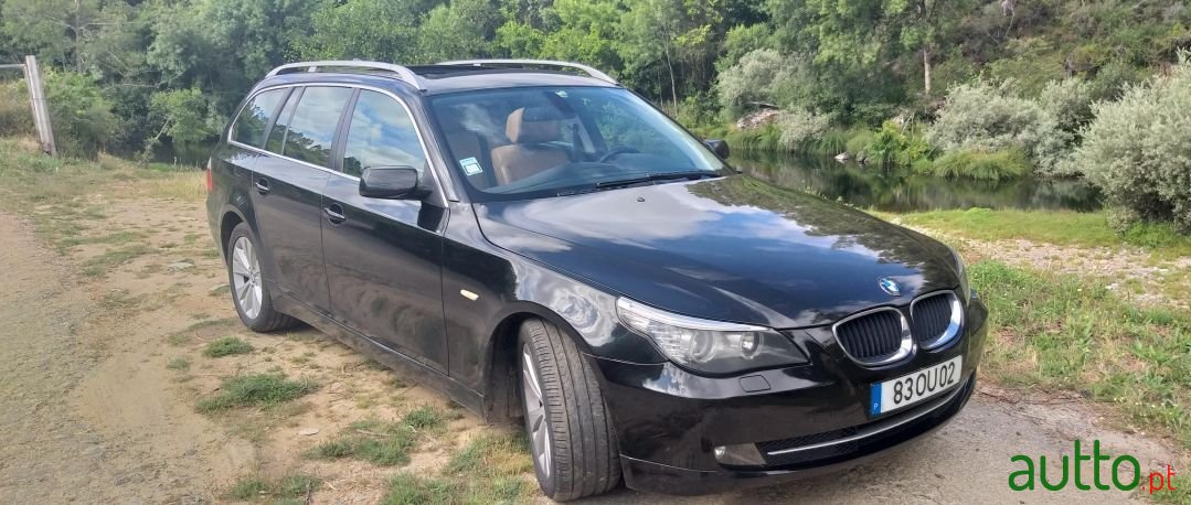 2008' BMW 520 photo #1