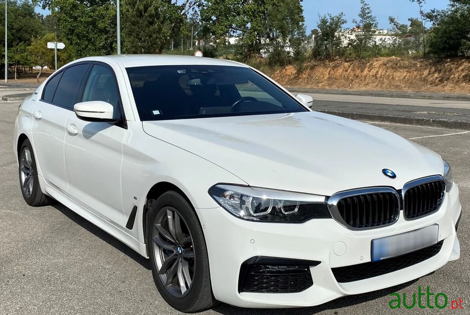 2019' BMW 530 photo #1