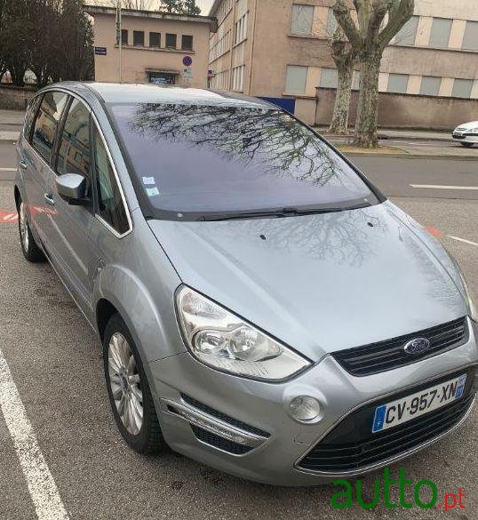 2013' Ford S-Max 2.0 Titanium 7 Lugares photo #2