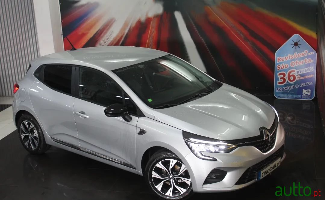 2022' Renault Clio photo #1
