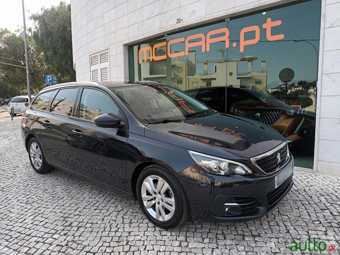 2018' Peugeot 308 Sw photo #1