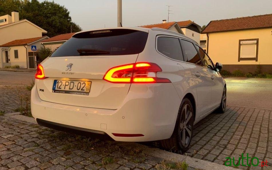 2014' Peugeot 308 Sw photo #3