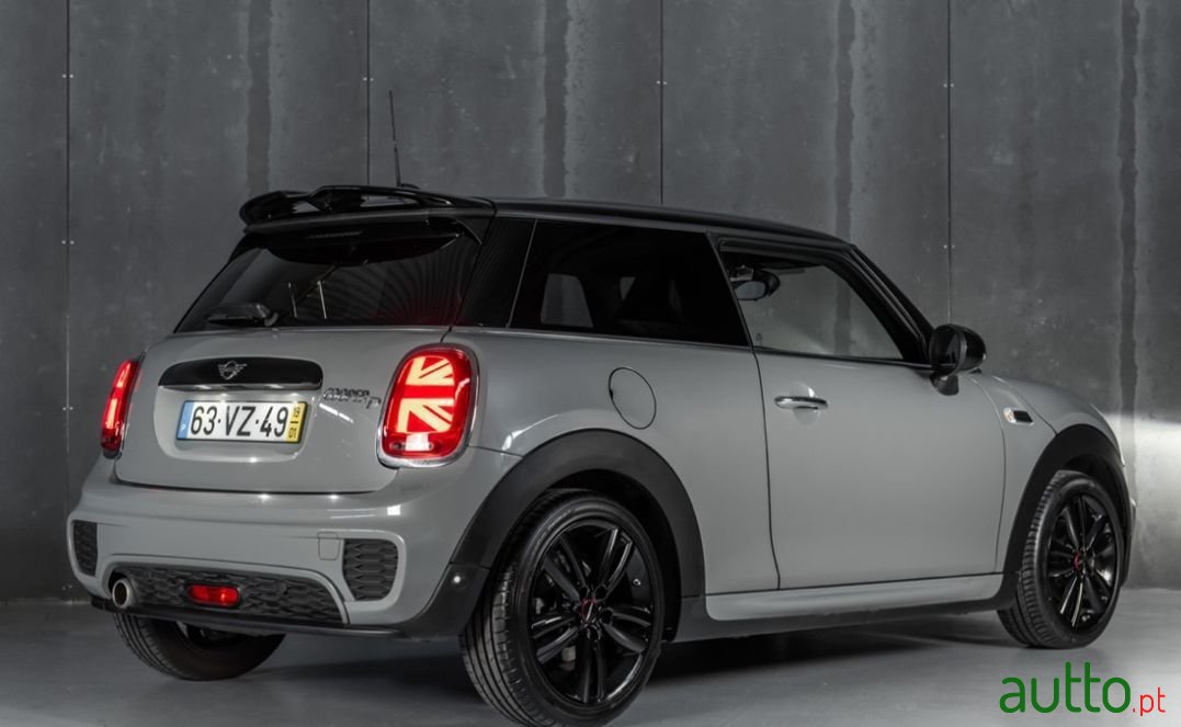 2019' MINI Cooper photo #3