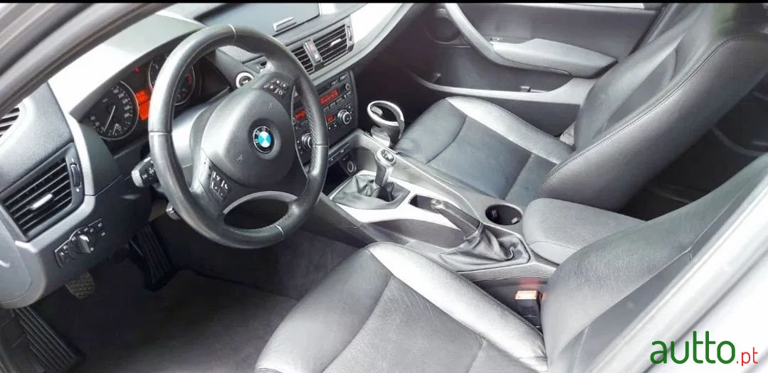 2010' BMW X1 photo #3