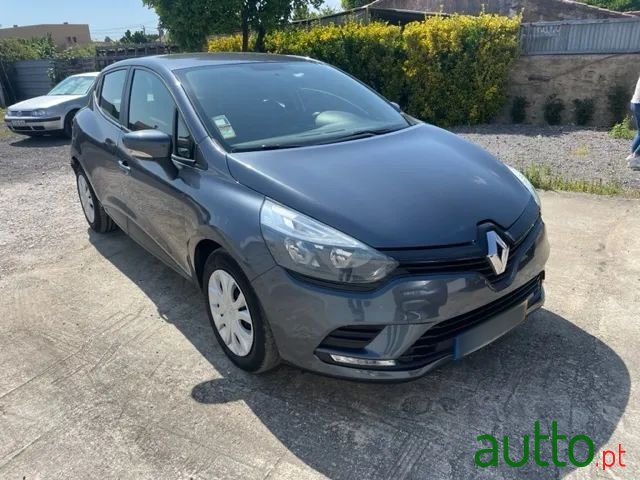 2018' Renault Clio photo #1