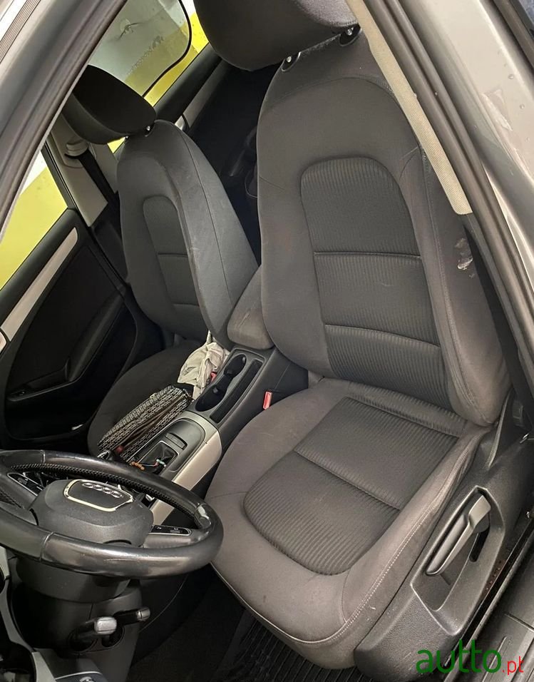 2010' Audi A4 2.0 Tdi photo #6