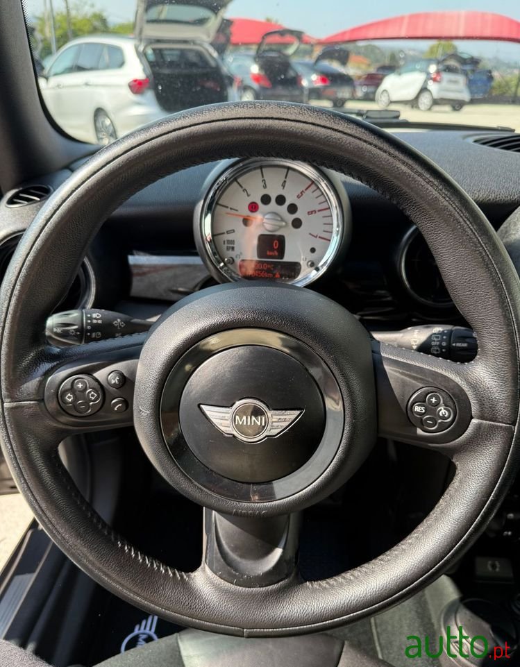 2012' MINI 3 Portas photo #4