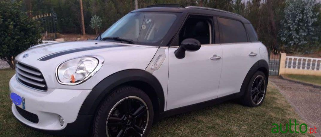2012' MINI Countryman Cooper D photo #1