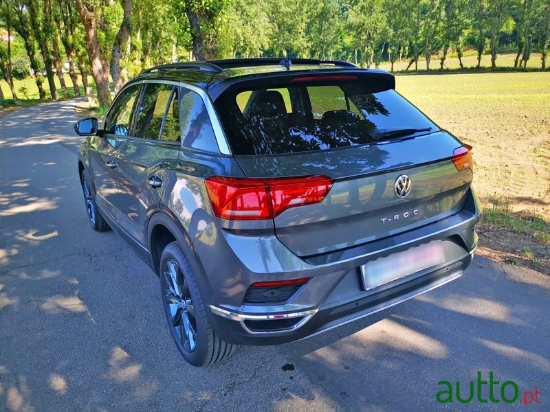 2018' Volkswagen T-Roc photo #5