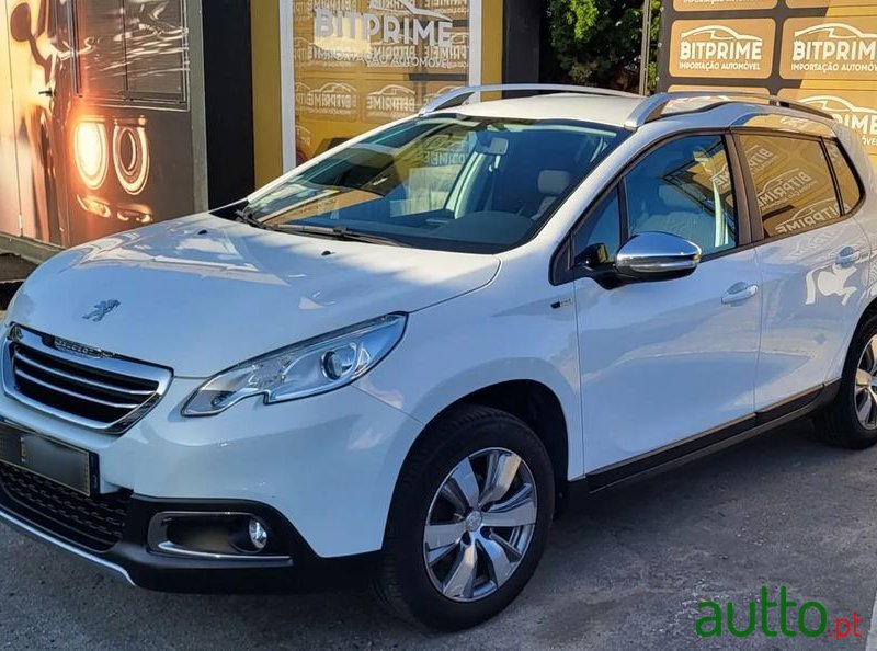 2016' Peugeot 2008 photo #1