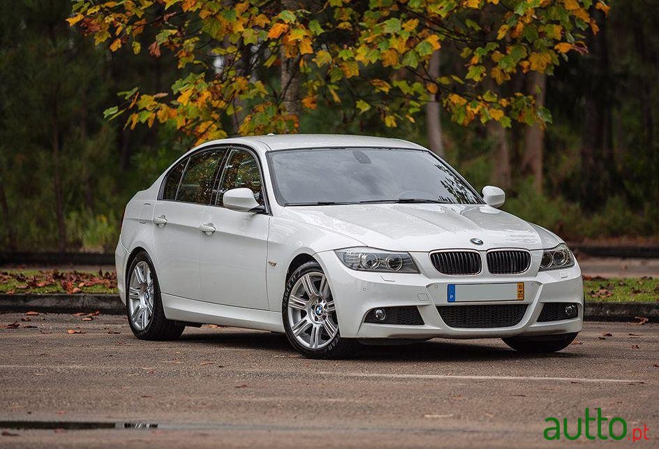 2010' BMW 320 D Edição M photo #1