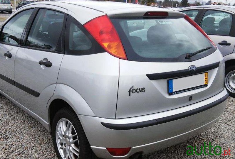 2001' Ford Focus 1.4 Ambiente photo #2