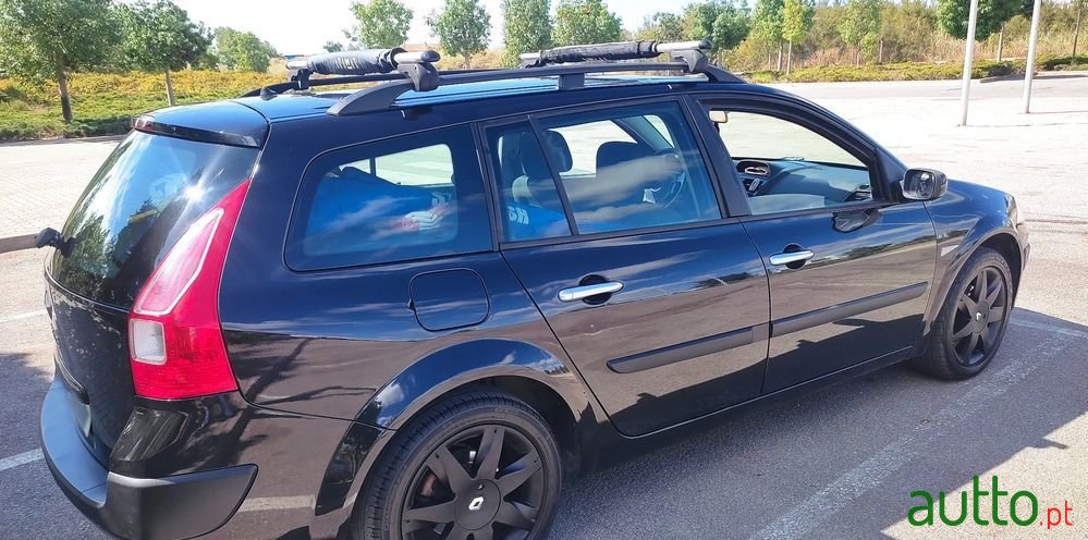 2008' Renault Megane Break photo #2