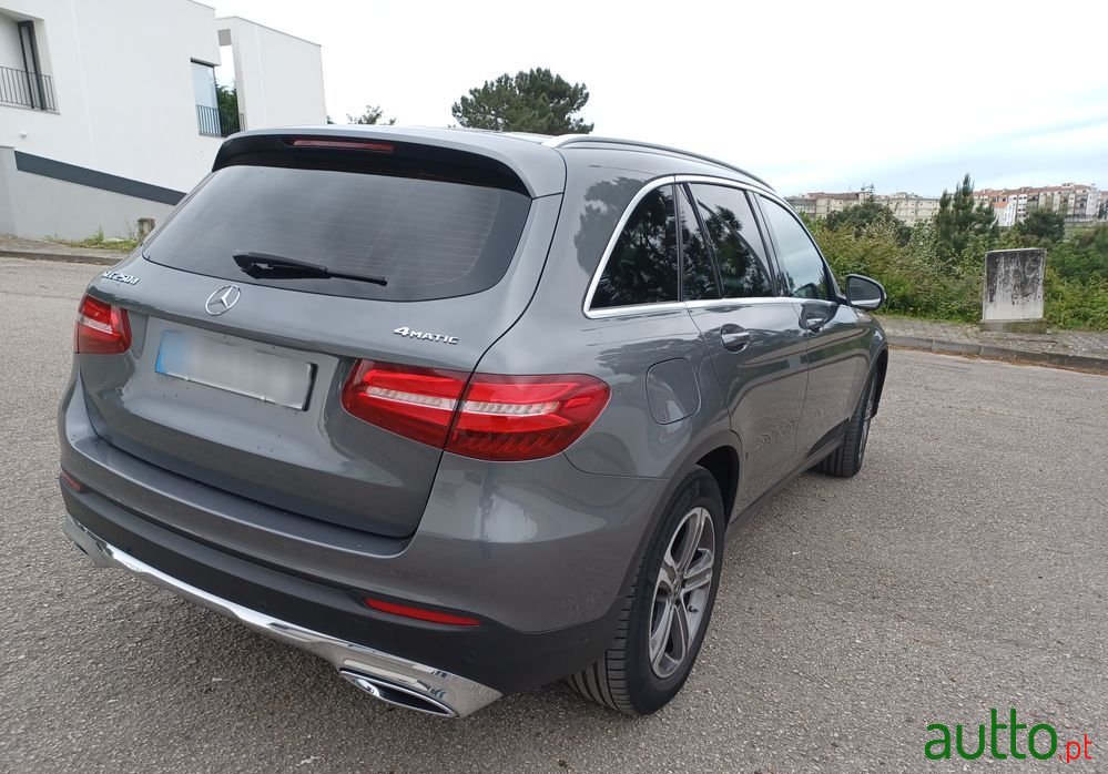 2017' Mercedes-Benz GLC 250 photo #5