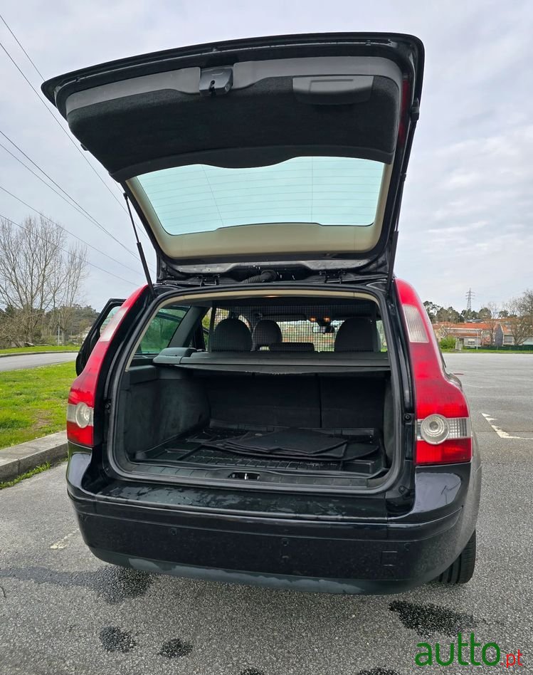 2006' Volvo V50 photo #5