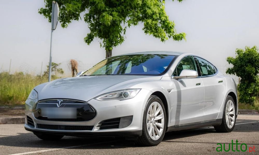 2016' Tesla Model S 70D Awd photo #2