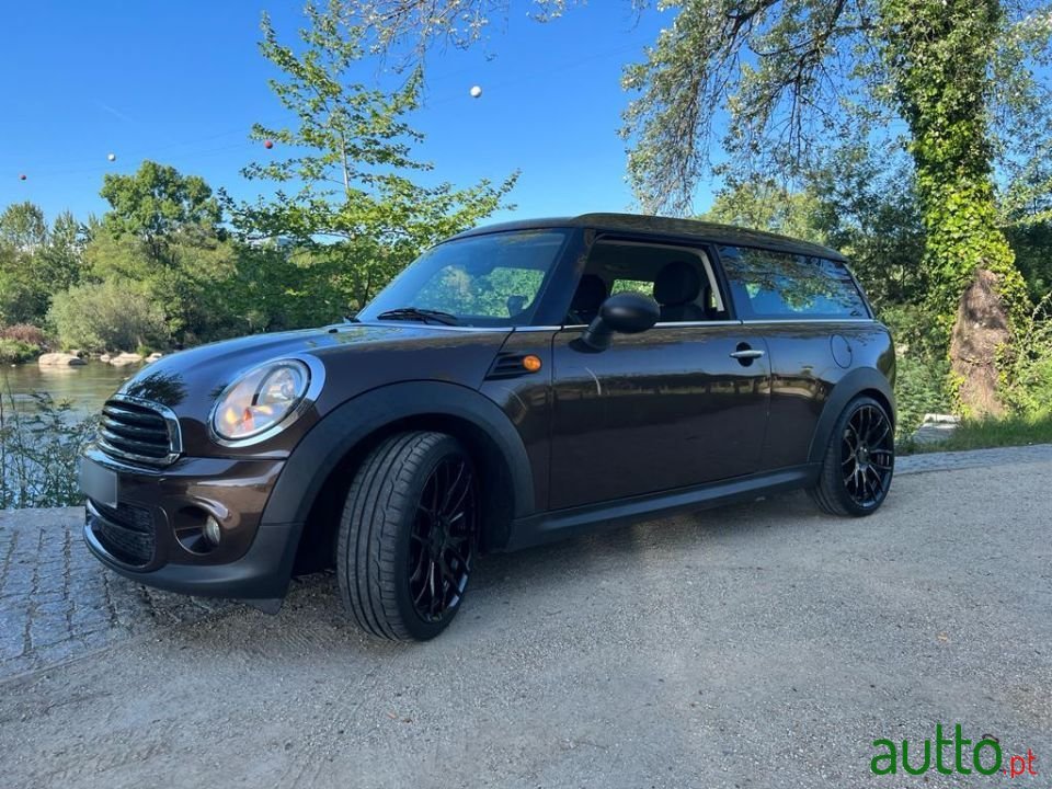 2011' MINI Clubman photo #6