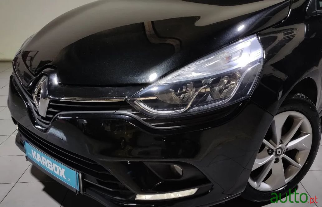 2017' Renault Clio photo #4