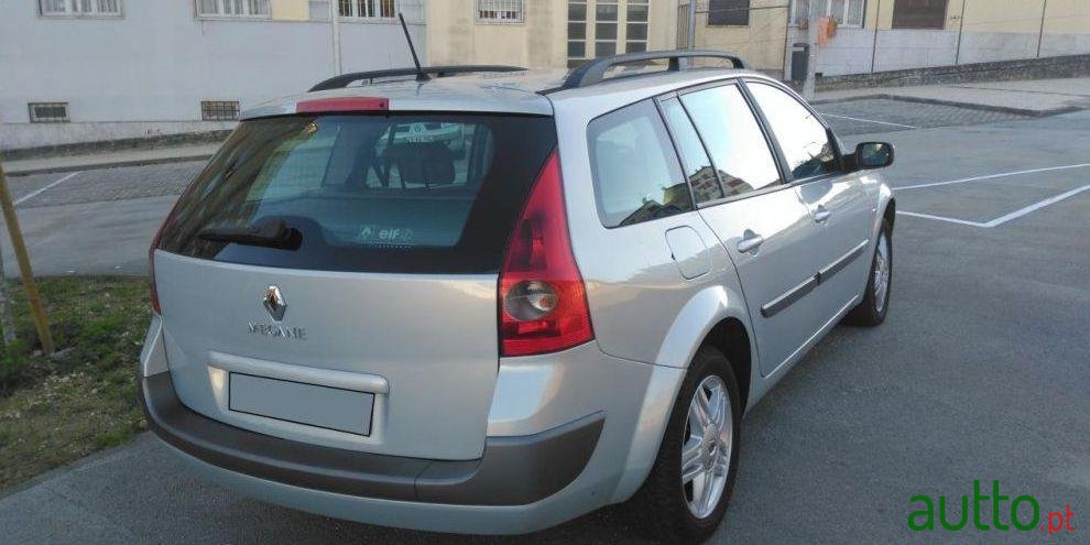 2003' Renault Megane Break photo #1