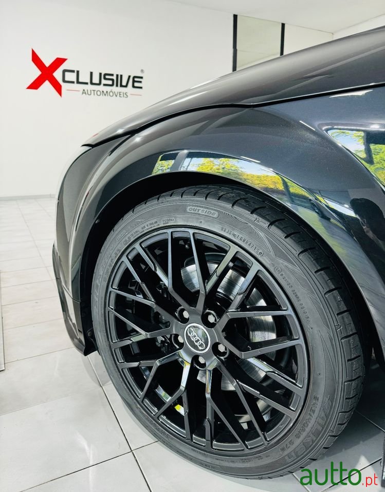 2010' Audi TT Roadster photo #4