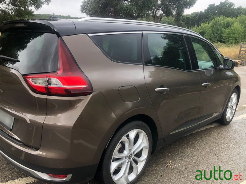 2018' Renault Scenic photo #6