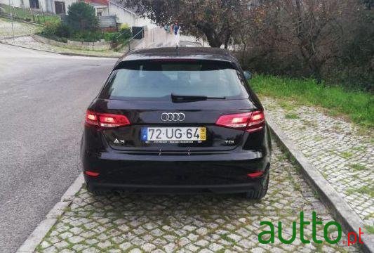 2018' Audi A3 Sportback photo #2