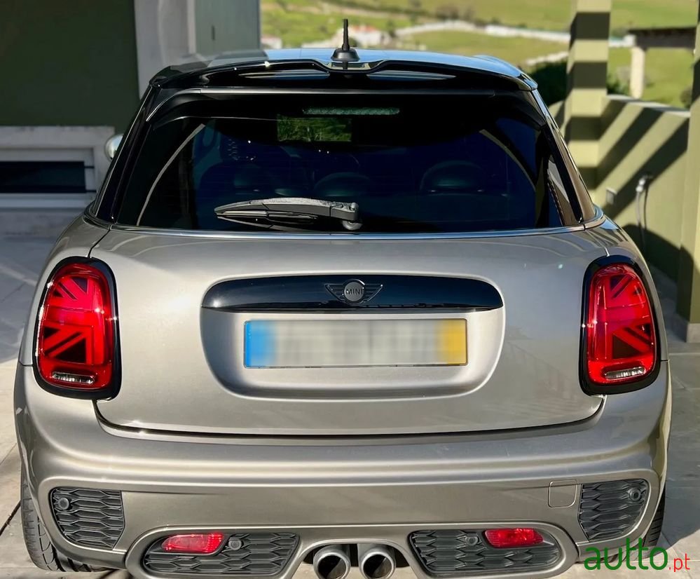 2017' MINI Cooper photo #6