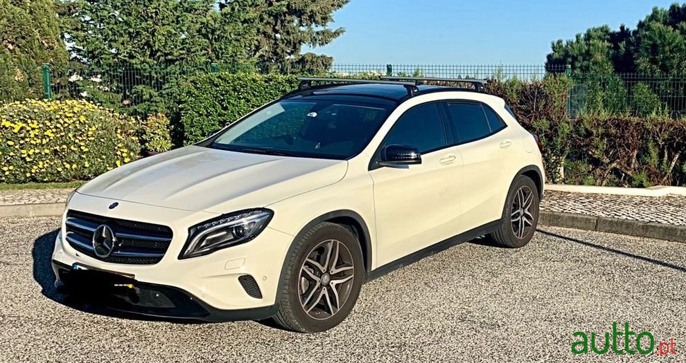 2014' Mercedes-Benz Gla-200 Urban photo #4