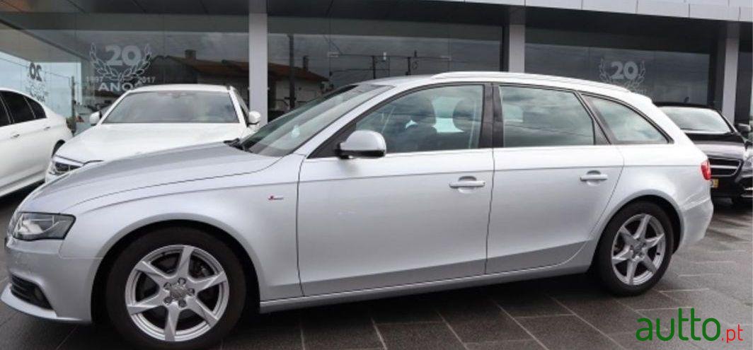 2011' Audi A4 Avant Sport photo #3