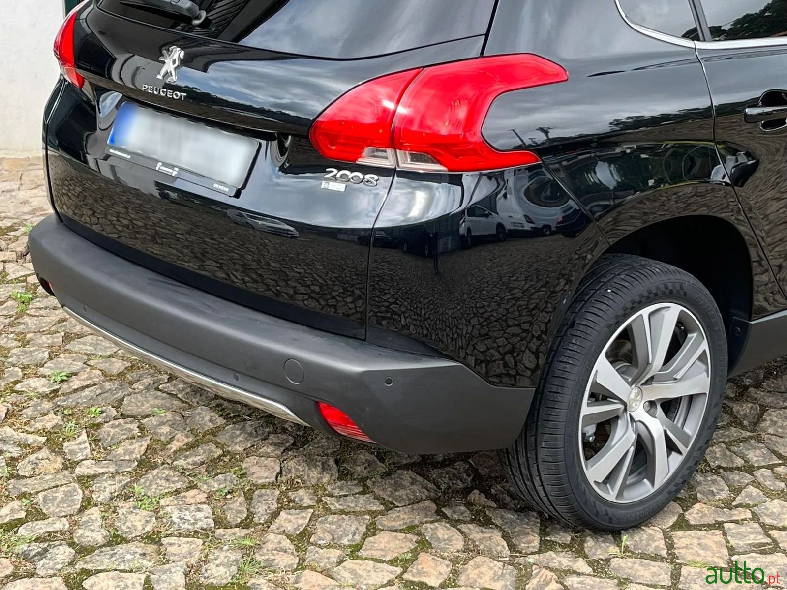 2013' Peugeot 2008 photo #6