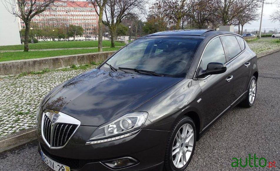 2010' Lancia Delta photo #4