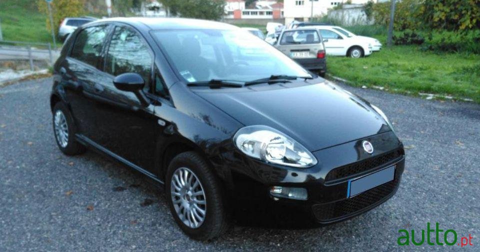 2014' Fiat Punto 1.2 Lounge photo #1