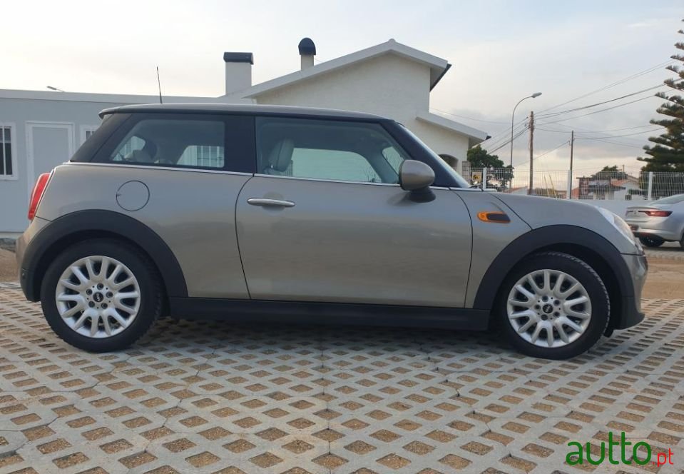 2016' MINI Cooper photo #6