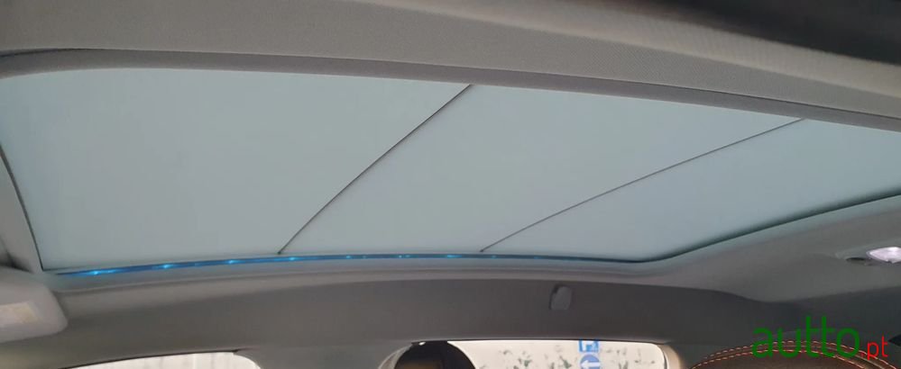 2018' Peugeot 2008 1.6 Bluehdi Gt Line photo #5