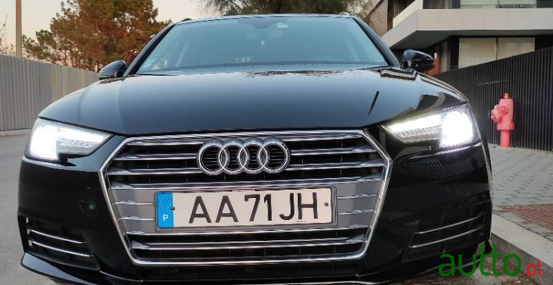 2016' Audi A4 Avant photo #1