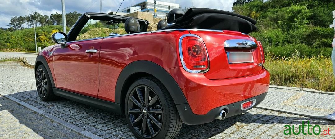2016' MINI Cabrio photo #4