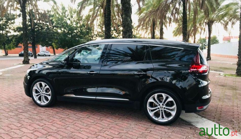 2017' Renault Grand Scenic photo #3