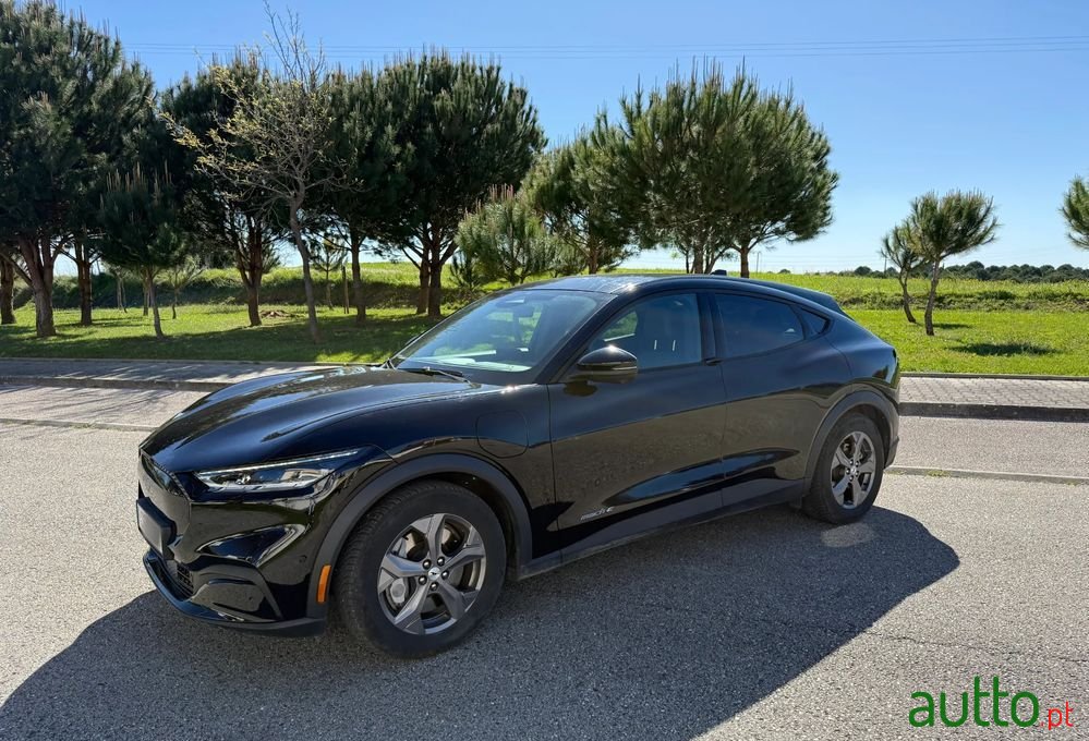 2023' Ford Mustang Mach-E 75.7 Kwh Base photo #1