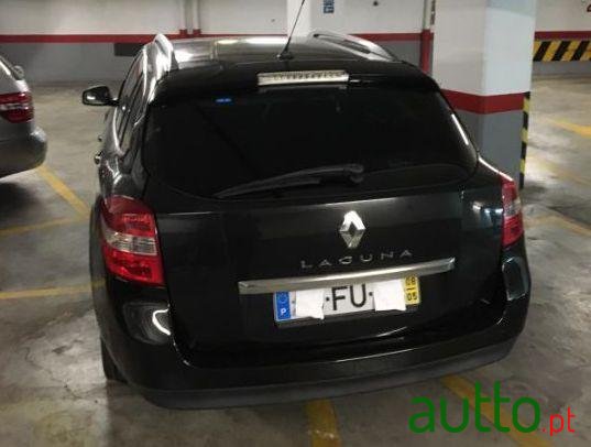 2008' Renault Laguna Break 2.0 Dci photo #2