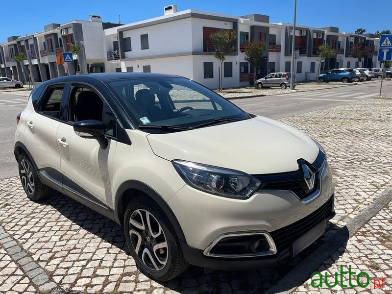 2016' Renault Captur 1.5 Dci photo #1