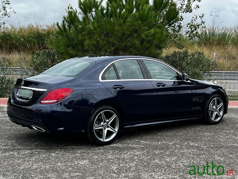 2017' Mercedes-Benz Classe C photo #6