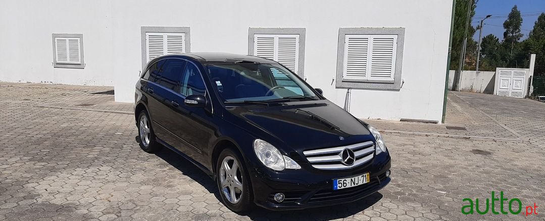 2008' Mercedes-Benz R-320 photo #2